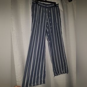 Jones New York wide leg pants